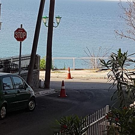Grcka-Reni Greece Beach 2 Nea Kallikrateia 外观 照片